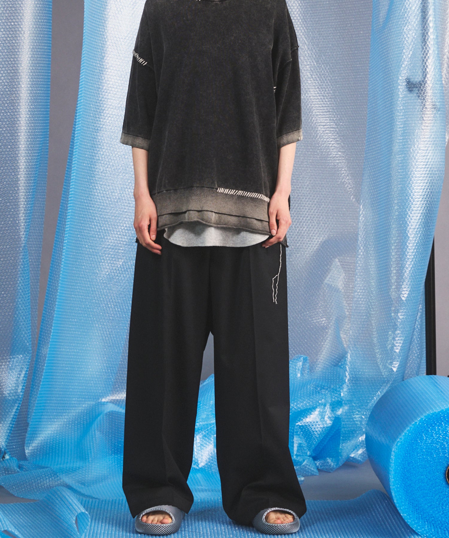 NISHIKAWA KEORI Wool Mix Gabardine Continuous Tow-Tuck Wide Pants