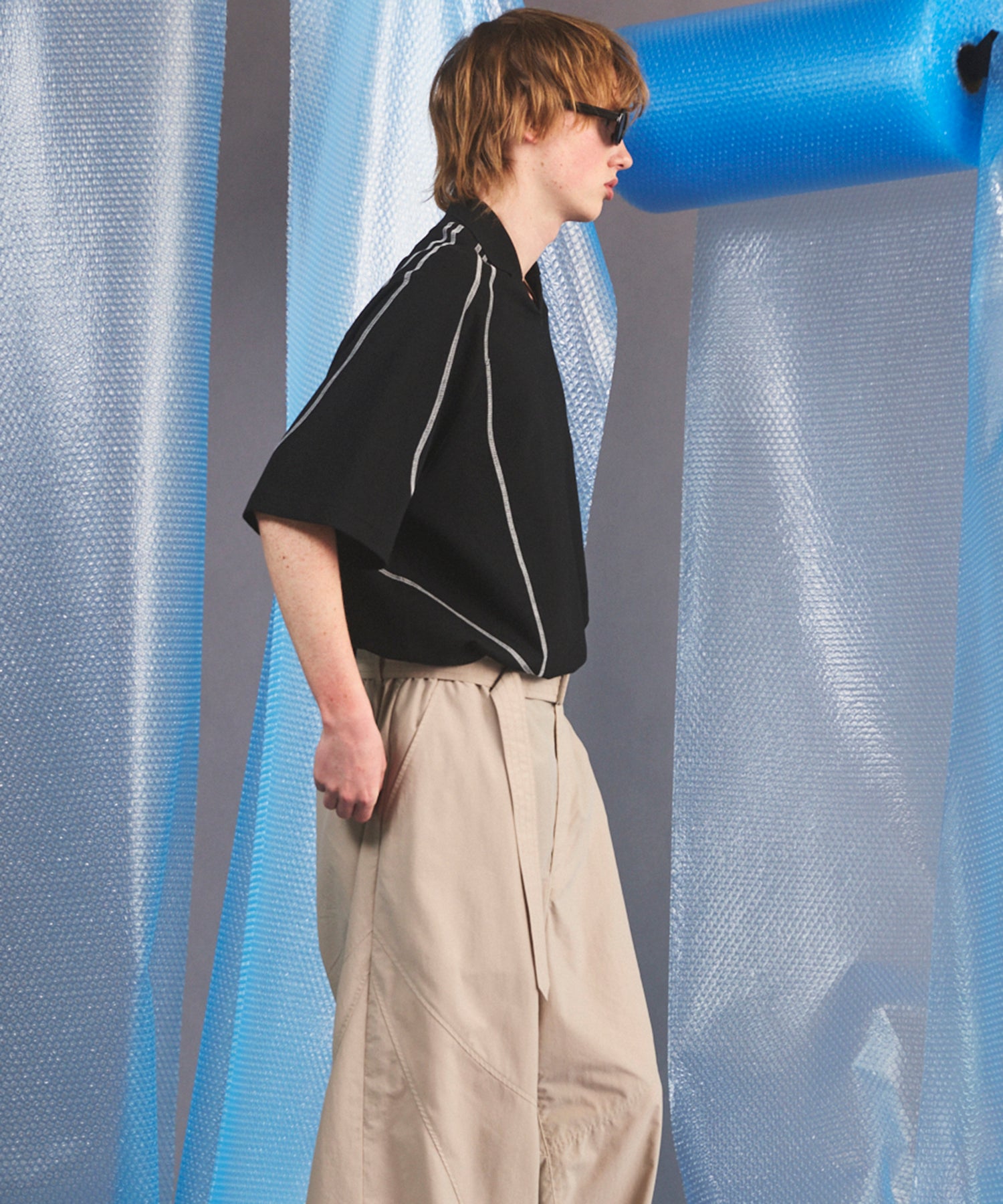 【26SS PRE-ORDER】V-neck Stitch Work Prime-Over Raglan Short Sleeve Polo Shirt