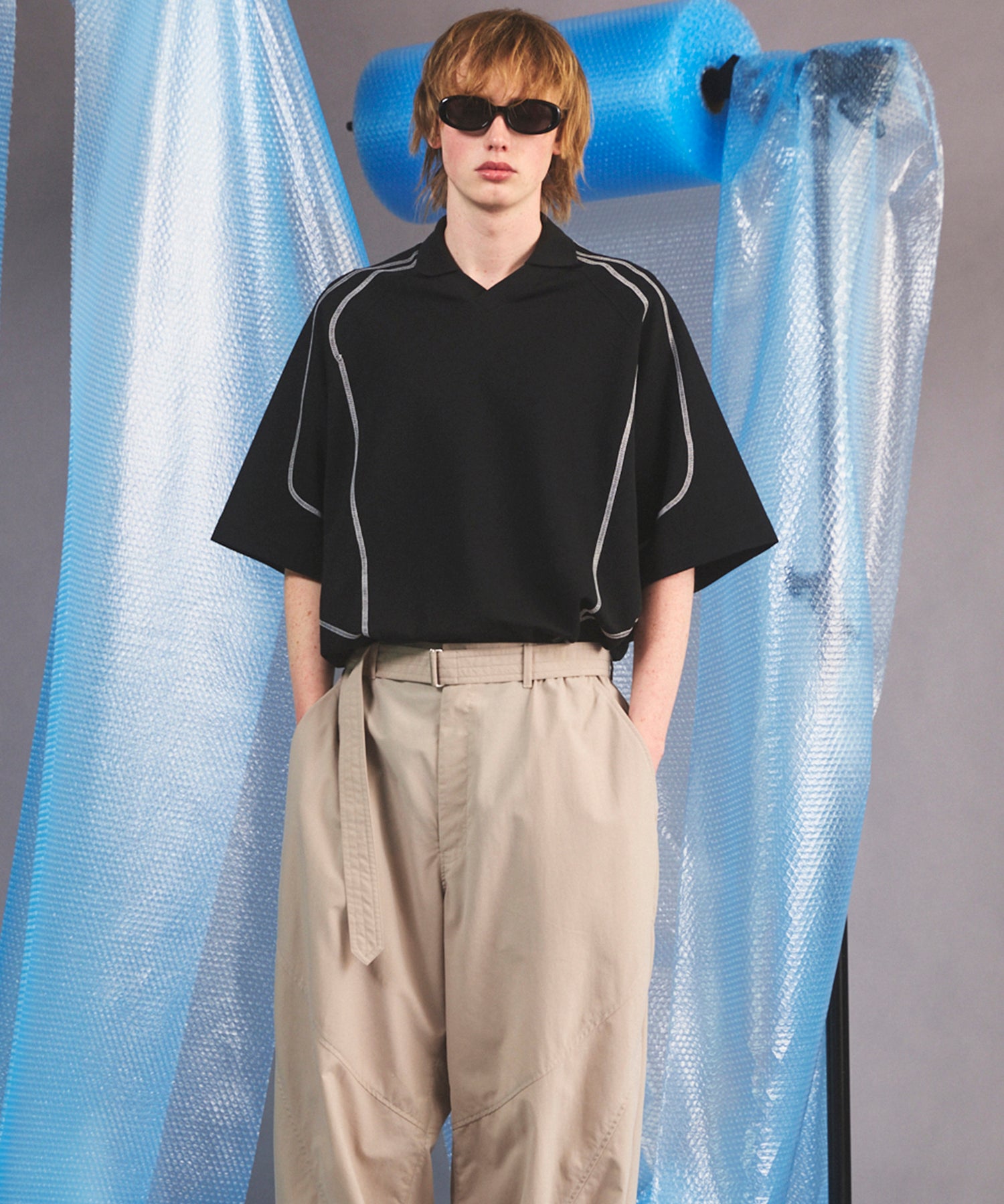 【26SS PRE-ORDER】V-neck Stitch Work Prime-Over Raglan Short Sleeve Polo Shirt