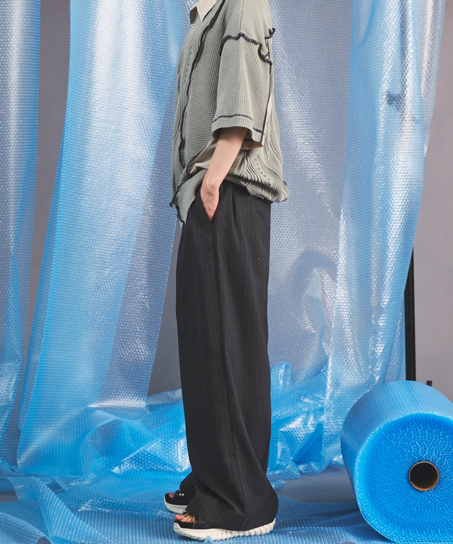 [26SS PRE-ORDER] Airy Striped Gabardine Prime-Wide Two-tuck Pants
