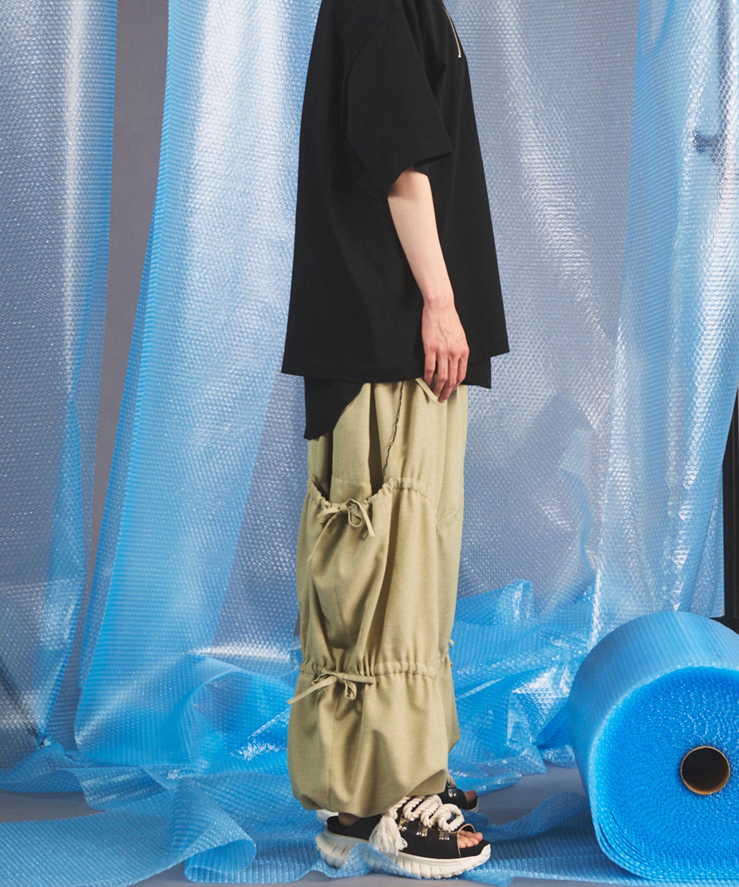 [26SS PRE-ORDER] Airy Striped Gabardine Prime-Wide Two-tuck Pants