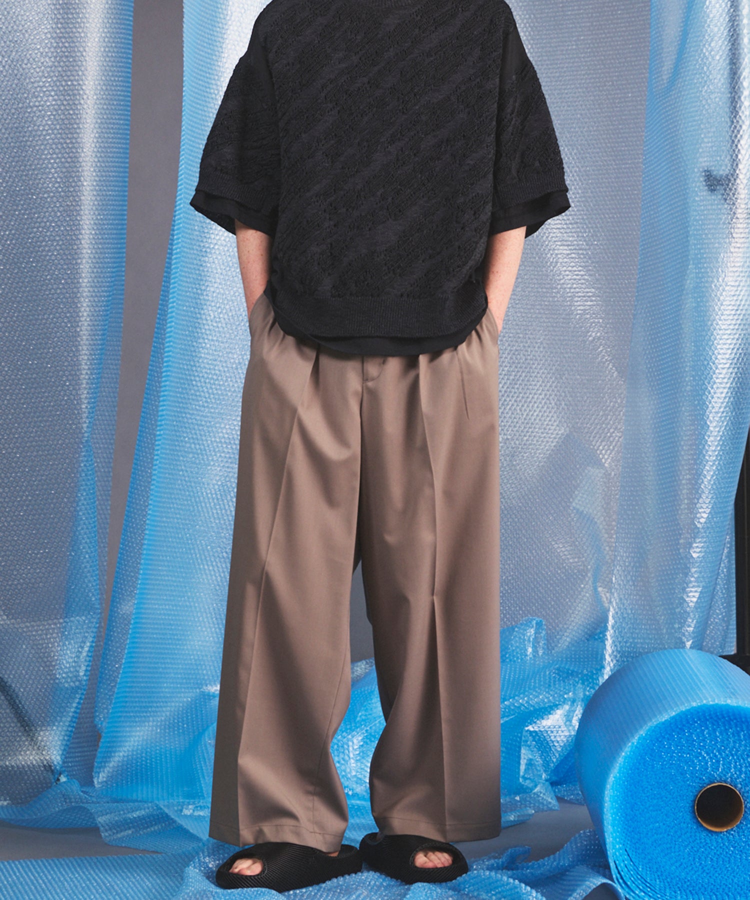 NISHIKAWA KEORI Wool Mix Gabardine Continuous Tow-Tuck Wide Pants