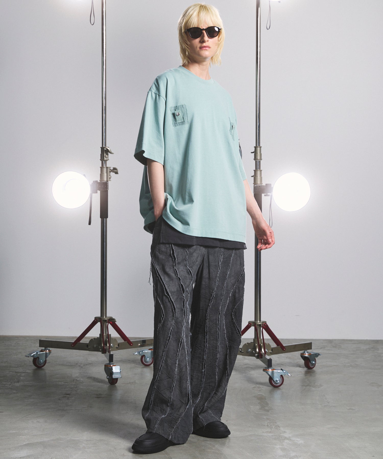 [26SS PRE-ORDER] Airy Striped Gabardine Prime-Wide Two-tuck Pants