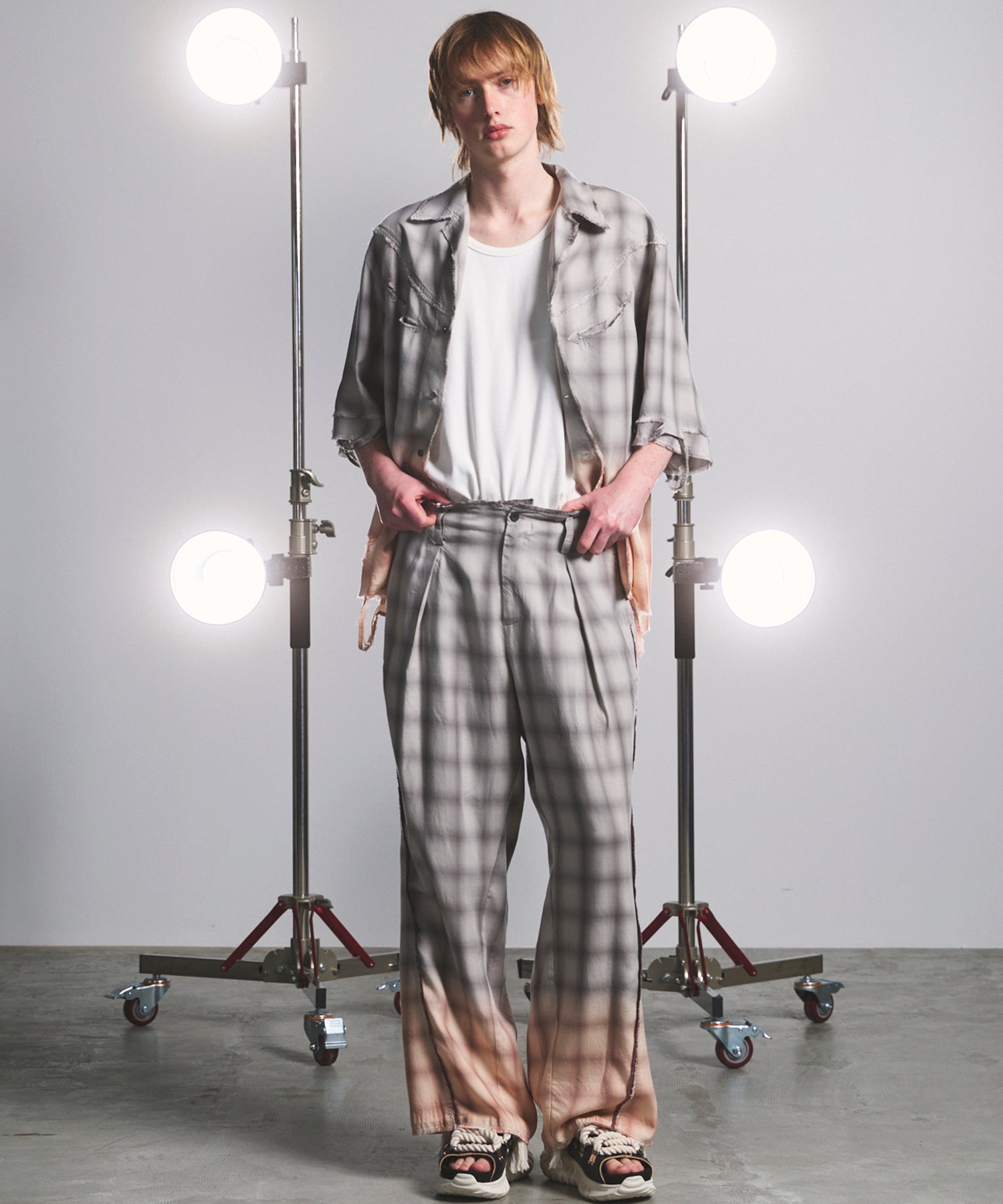 Destroy Damage Prime-Wide Ombre Check Relaxing Pants