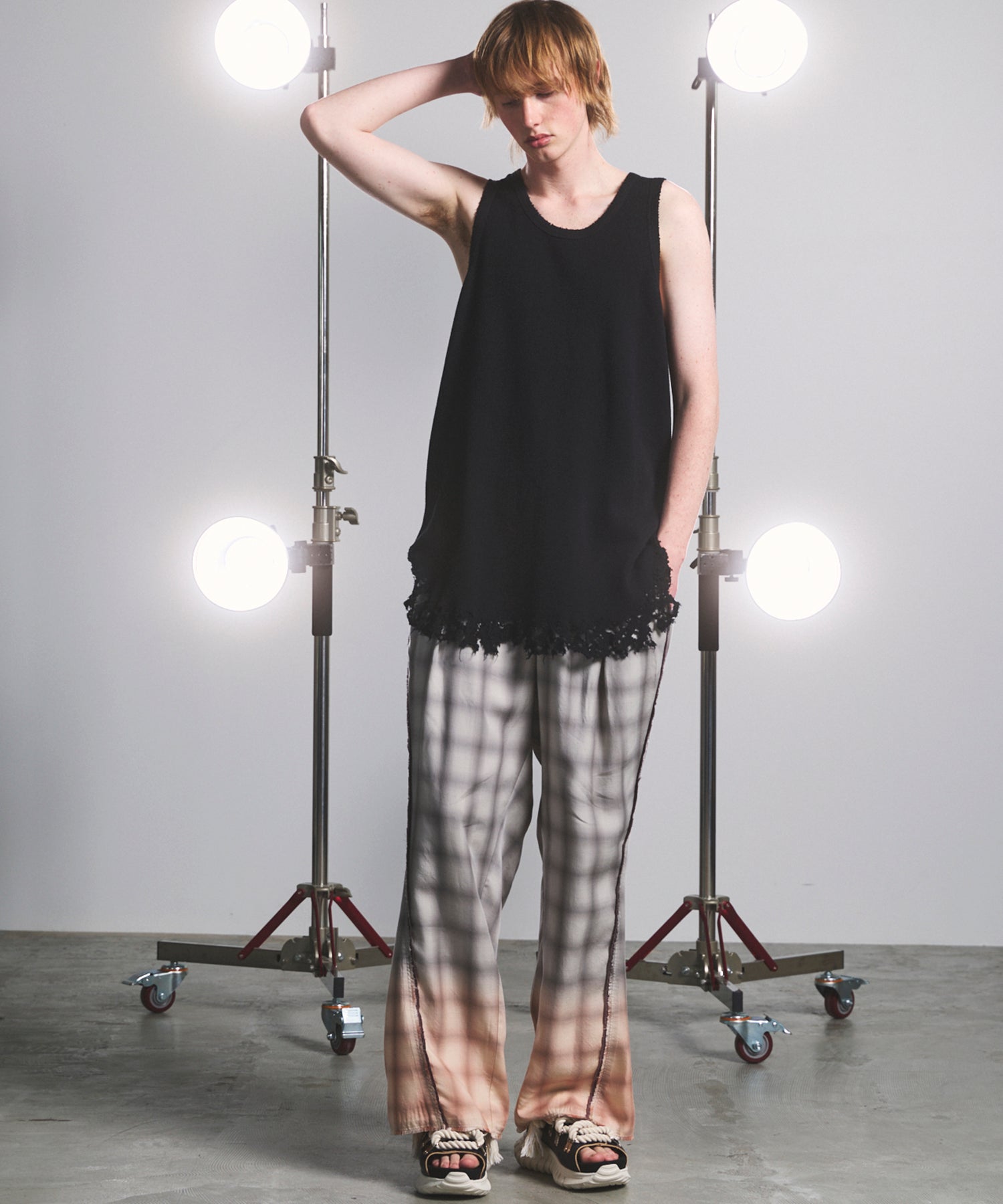 【26SS PRE-ORDER】Destructive Damage Thermal Tank Top