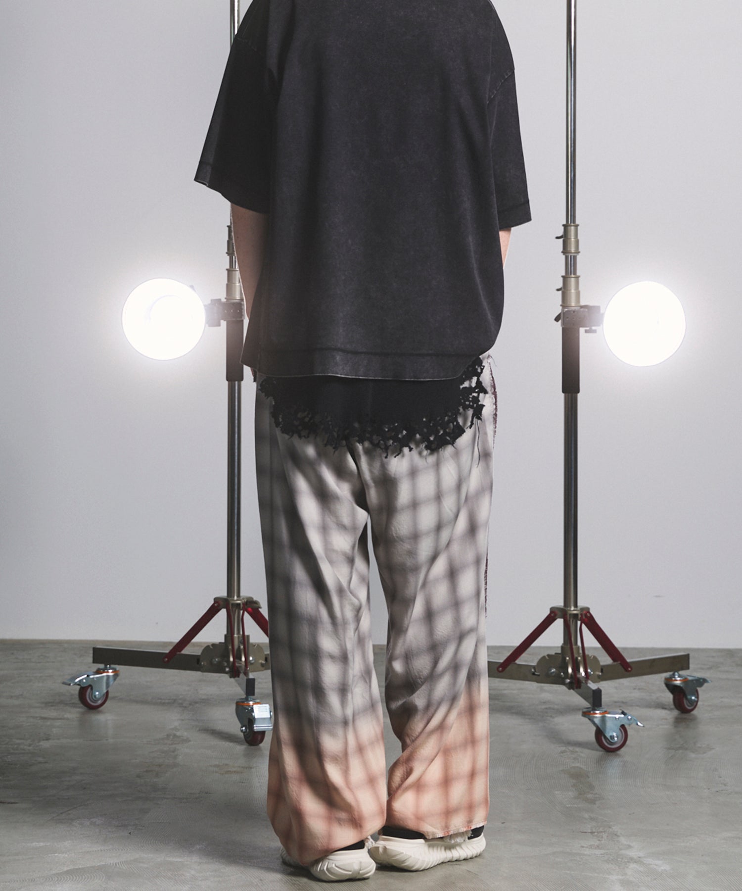 Destroy Damage Prime-Wide Ombre Check Relaxing Pants