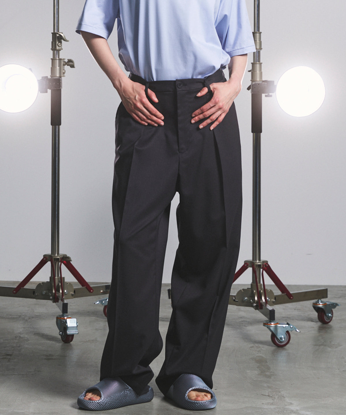 NISHIKAWA KEORI Wool Mix Gabardine Prime Wide One-Tuck Wide Pants