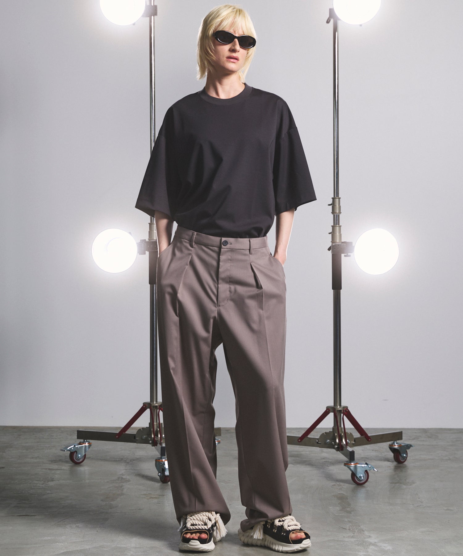 NISHIKAWA KEORI Wool Mix Gabardine Prime Wide One-Tuck Wide Pants