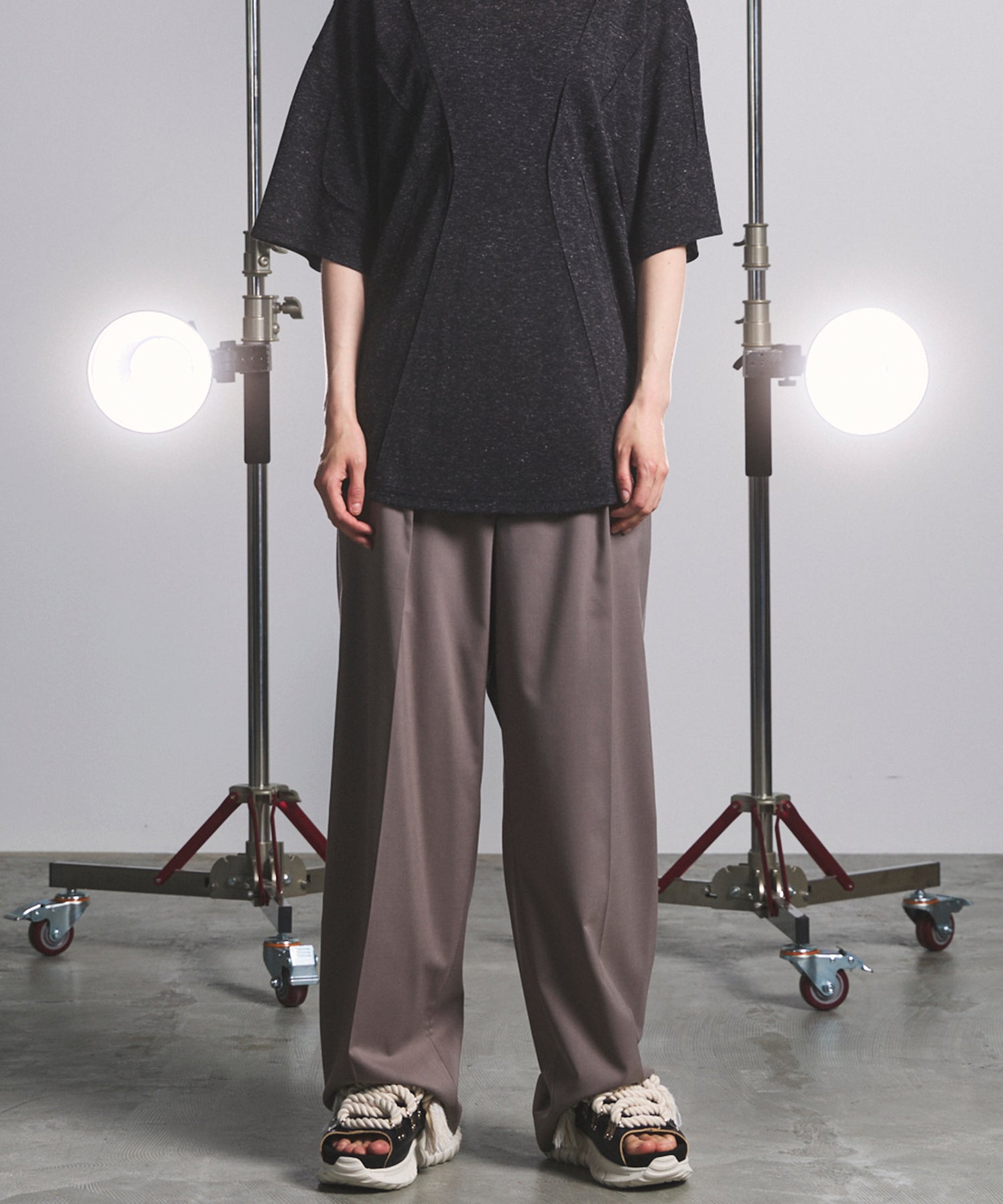 NISHIKAWA KEORI Wool Mix Gabardine Prime Wide One-Tuck Wide Pants