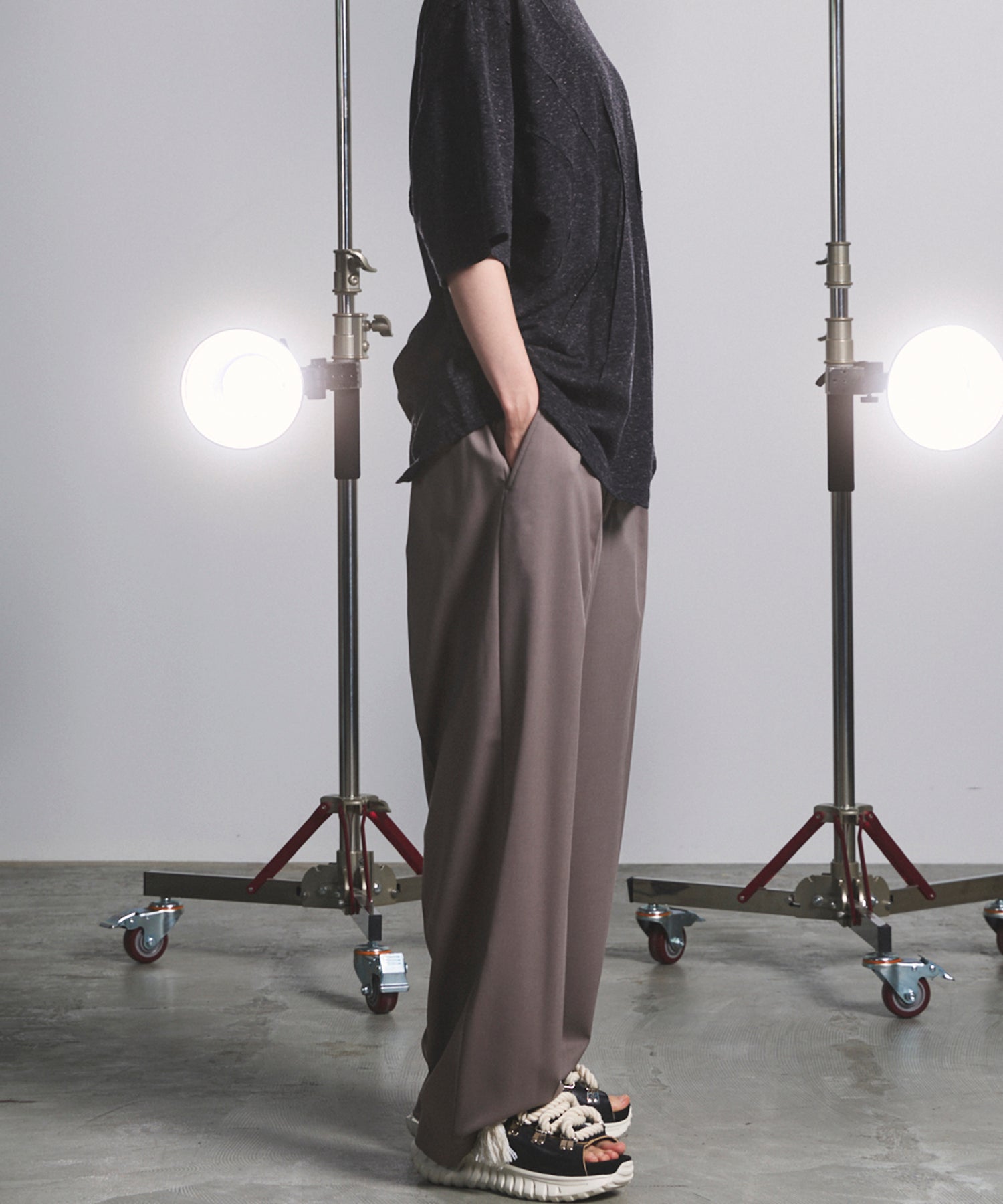 NISHIKAWA KEORI Wool Mix Gabardine Prime Wide One-Tuck Wide Pants