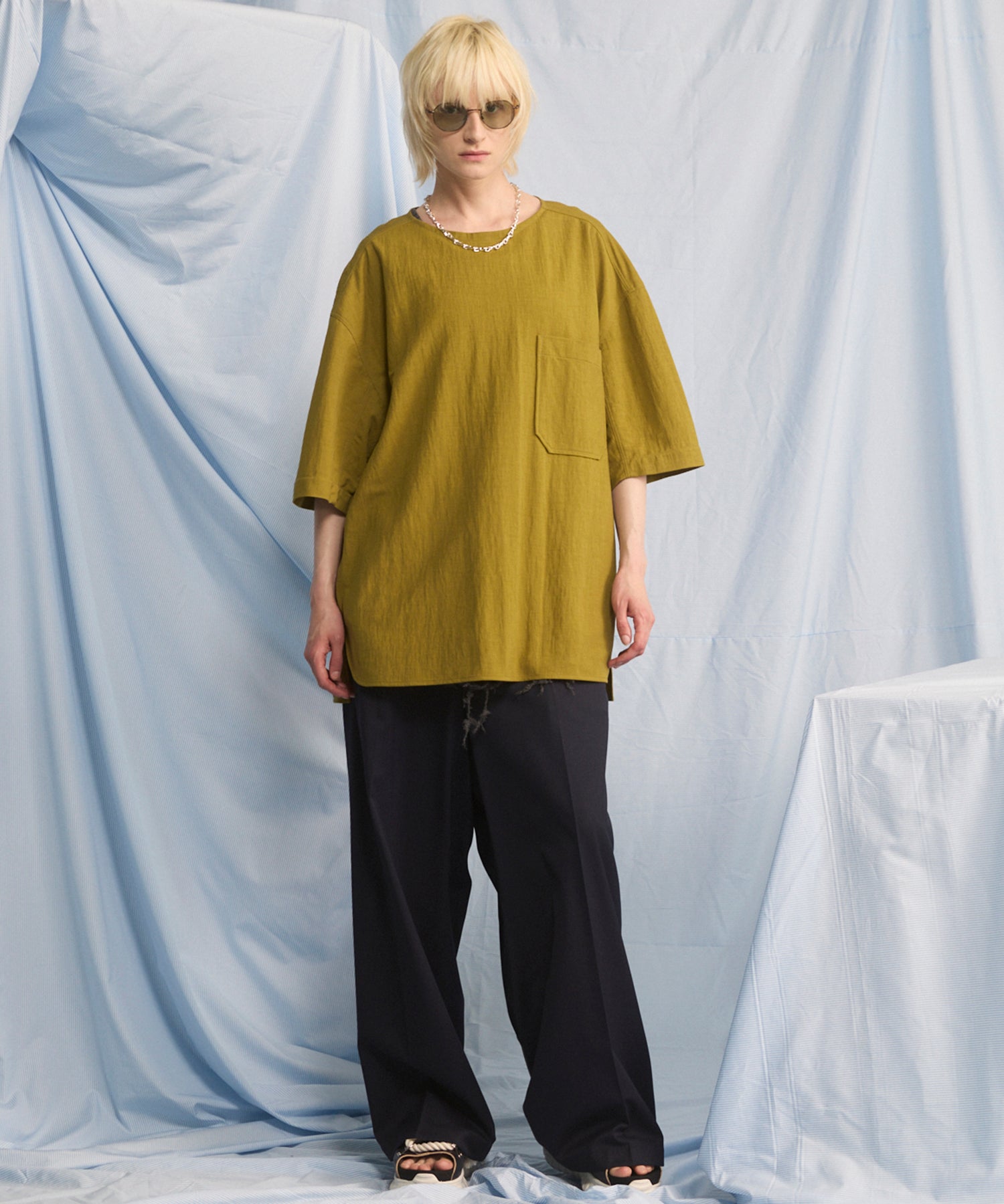 NISHIKAWA KEORI Wool Mix Gabardine Continuous Tow-Tuck Wide Pants