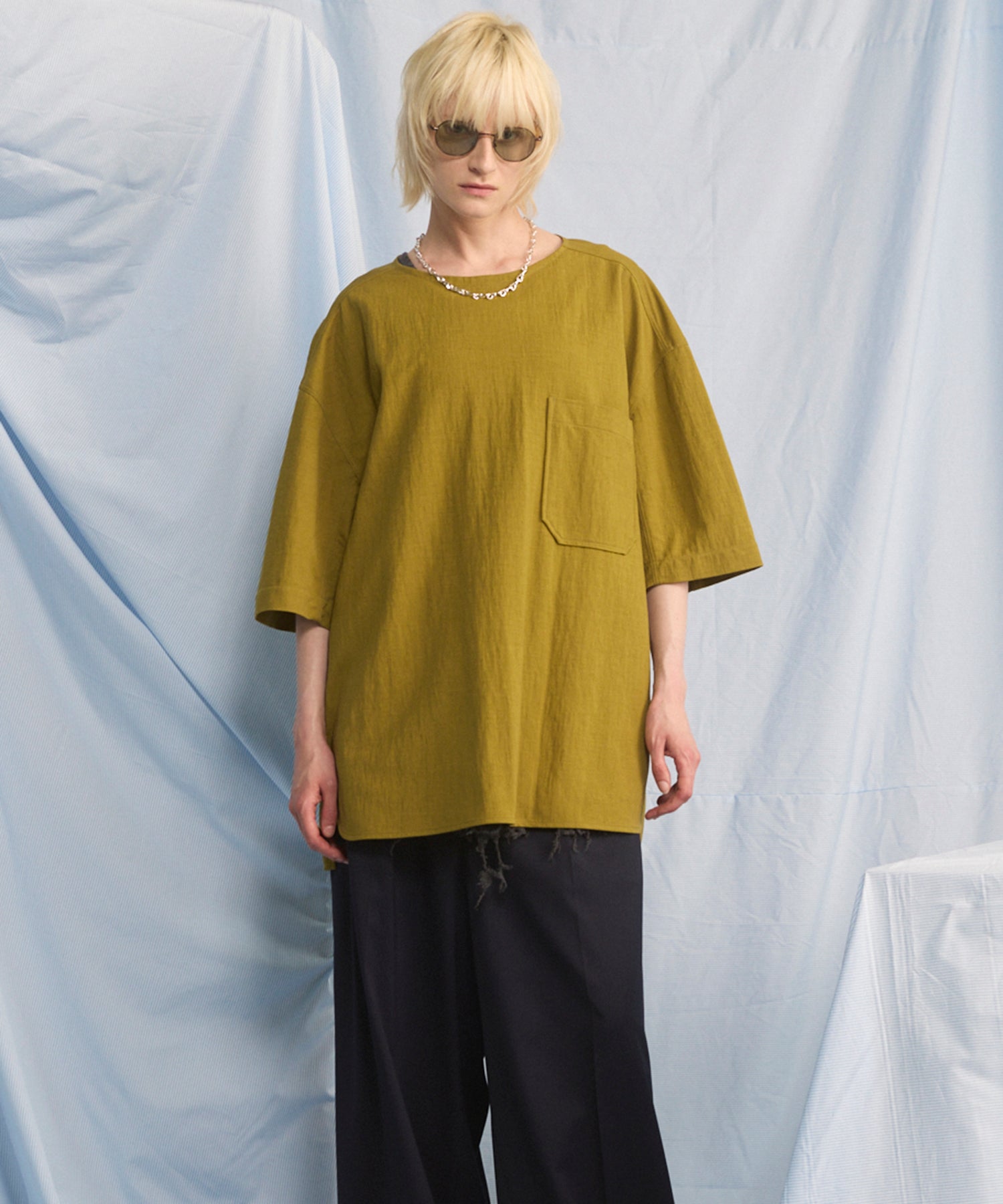 Woven-like Smooth Prime-Over Short-sleeved T-shirt