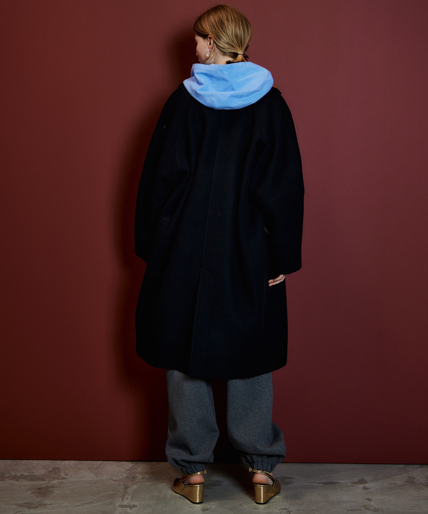 【26AUTUMN PRE-ORDER】Feather Hem Half-Zip Top