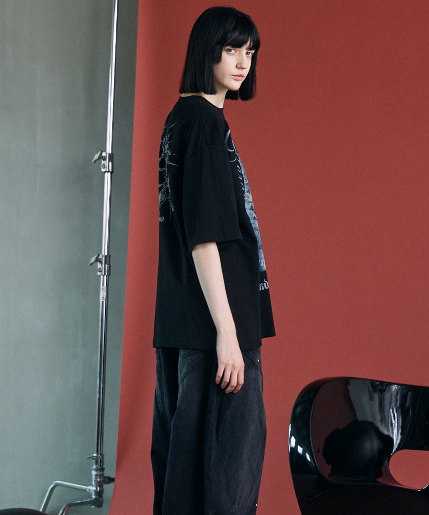 [26SS 预购] [Hypnose Association for MAISON SPECIAL] “EMBLEM 2010” Prime-Over 圆领图案 T 恤
