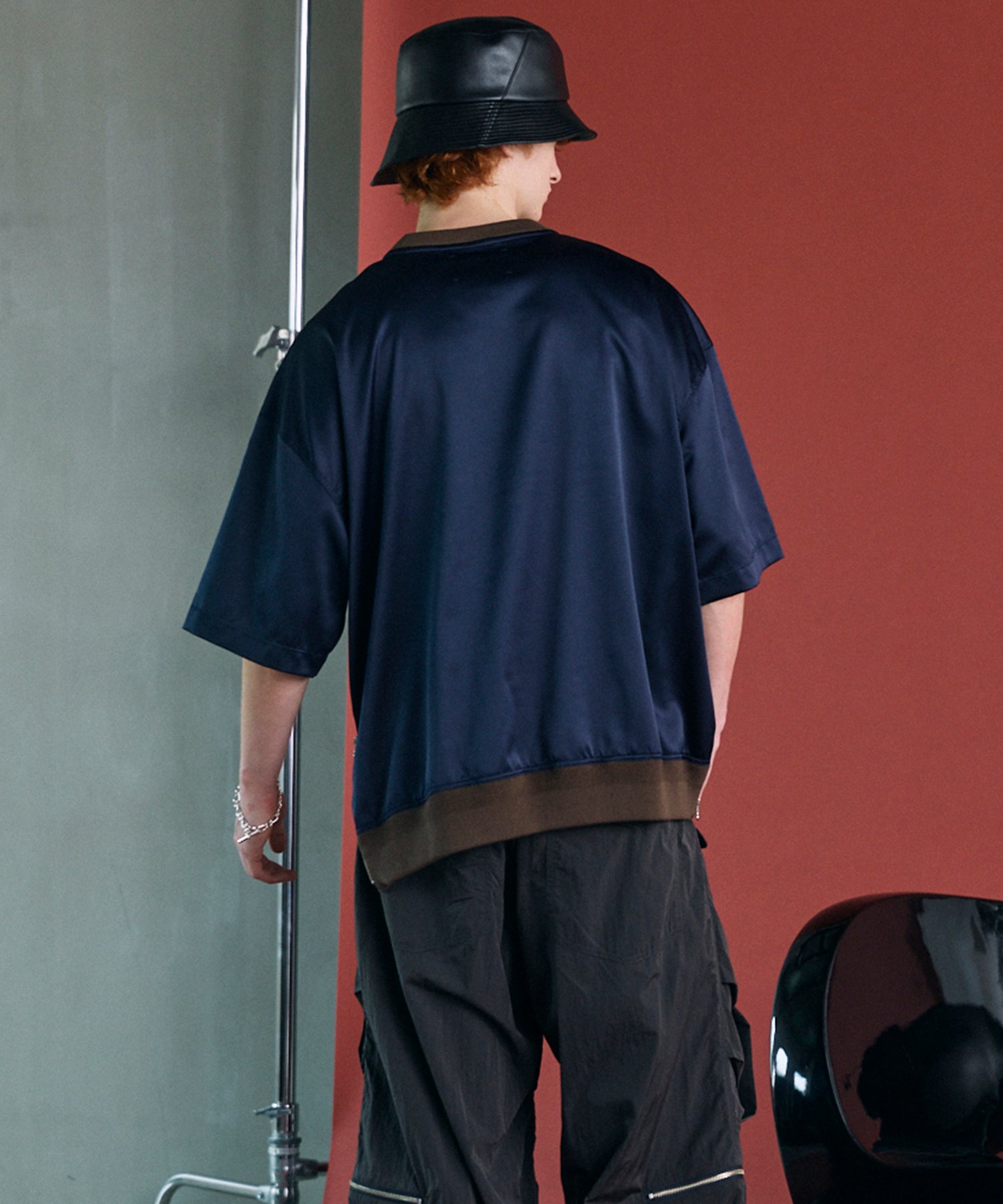 Different Material Docking Prime-Over Side Zip T-Shirt