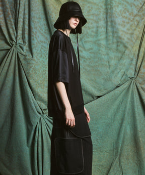 Different Material Docking Prime-Over Side Zip T-Shirt