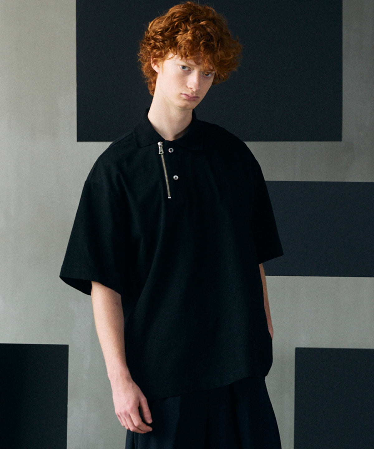 【26SS PRE-ORDER】Asymmetrical Front Zip Prime-Over Short Sleeve Polo Shirt