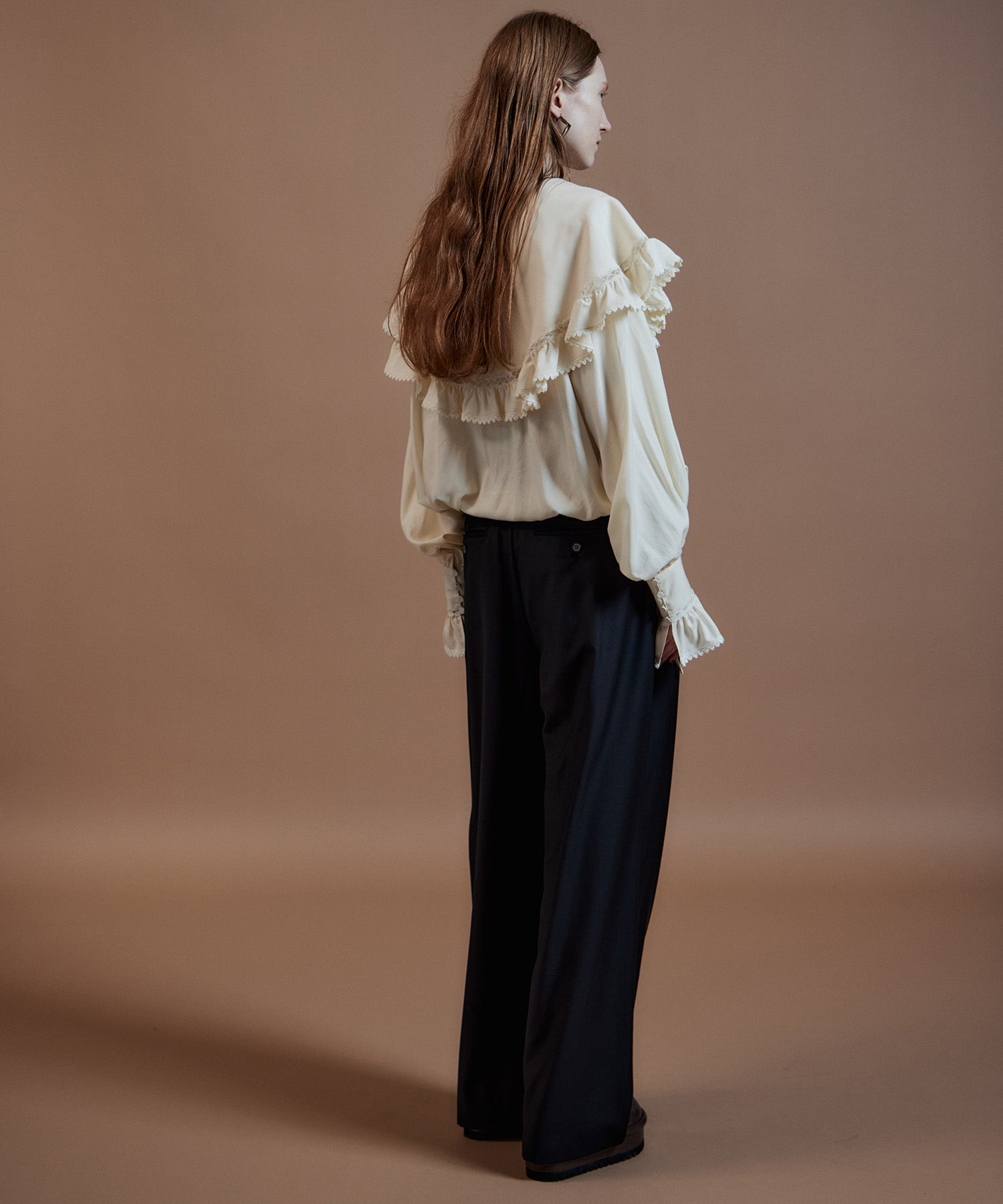 【26AUTUMN PRE-ORDER】Lace Frill Collar Blouse
