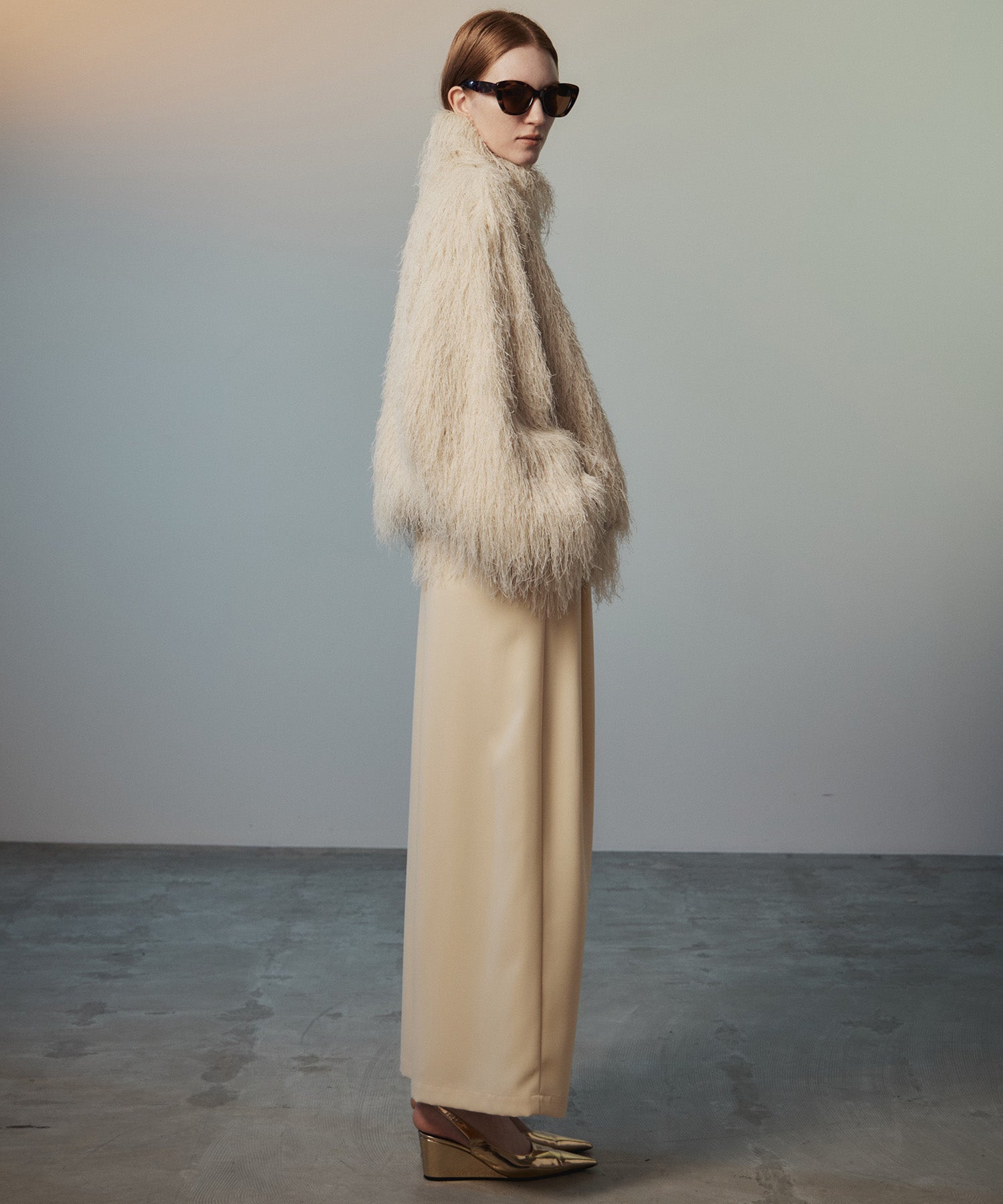 【26AUTUMN PRE-ORDER】Feather High-Neck Blouson