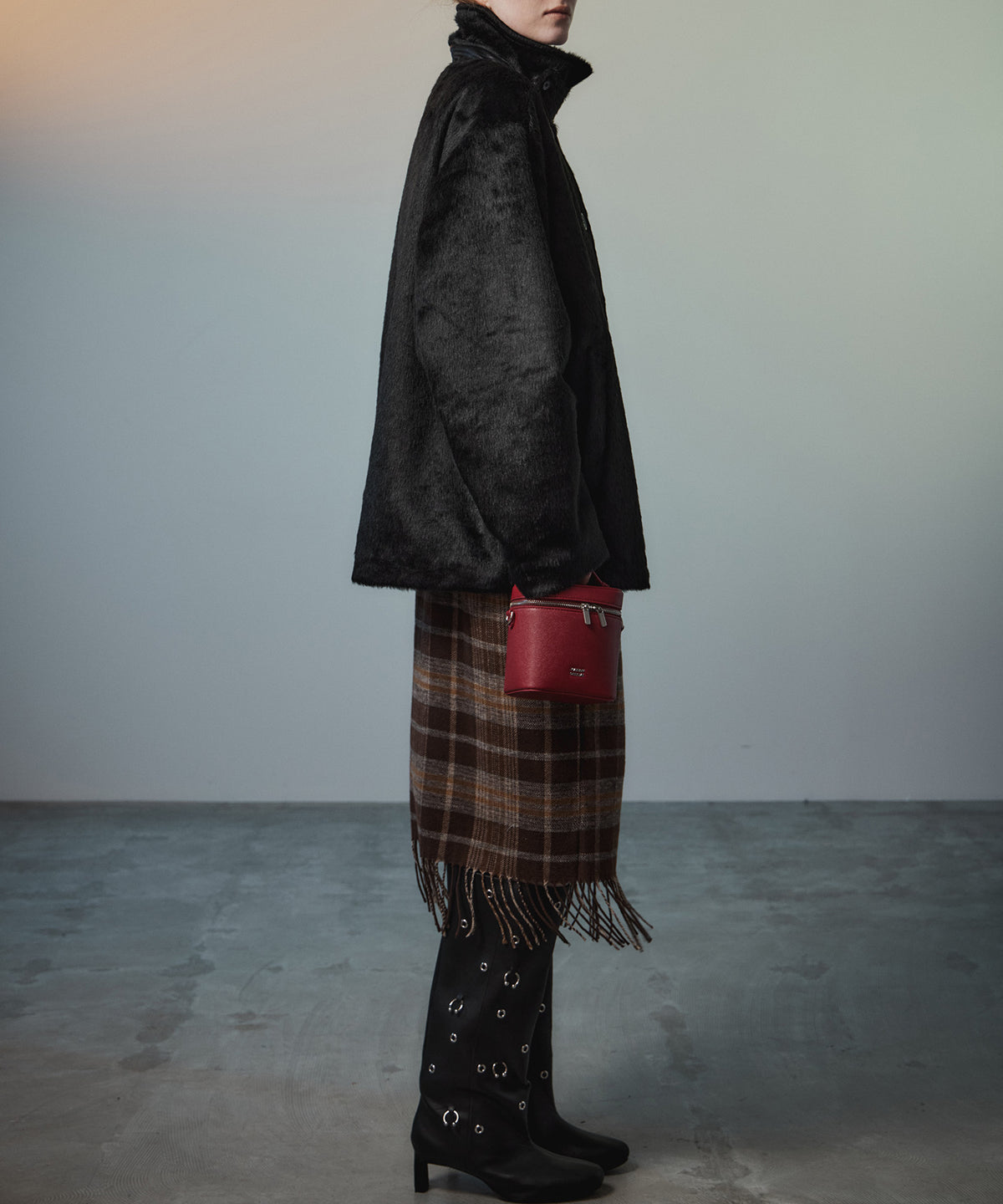 【26AUTUMN PRE-ORDER】Round-Toe Pierced Wide Long Boots