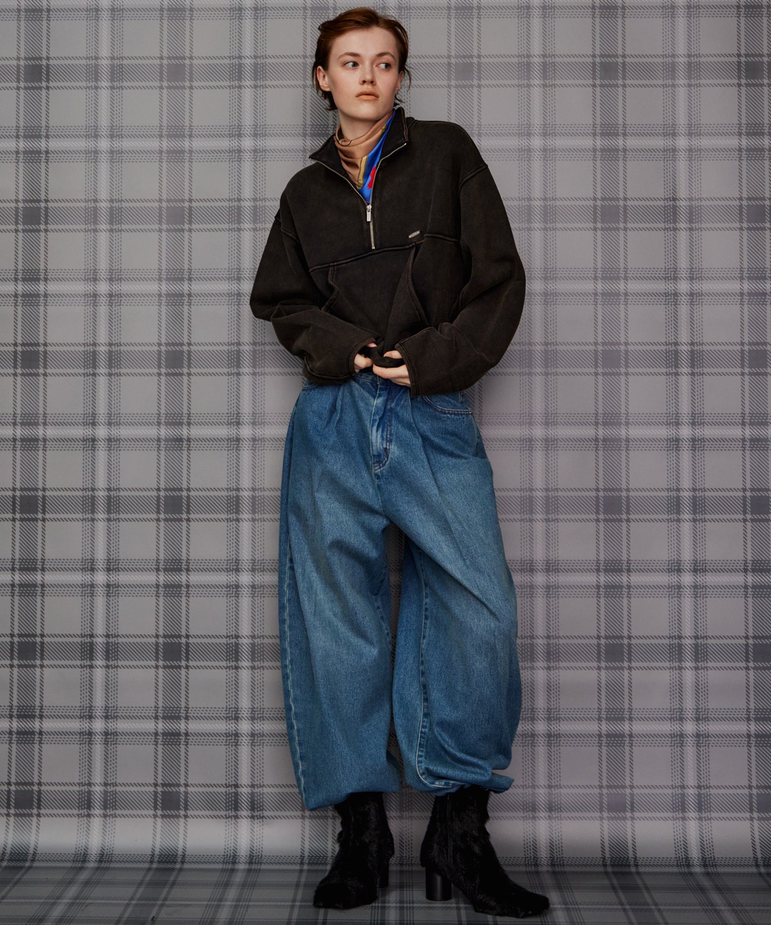 【26AUTUMN PRE-ORDER】Short Half-Zip Sweatshirt