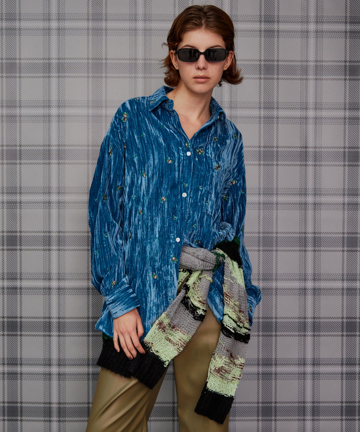 【26AUTUMN PRE-ORDER】Flower Embroidery Velour Overshirt