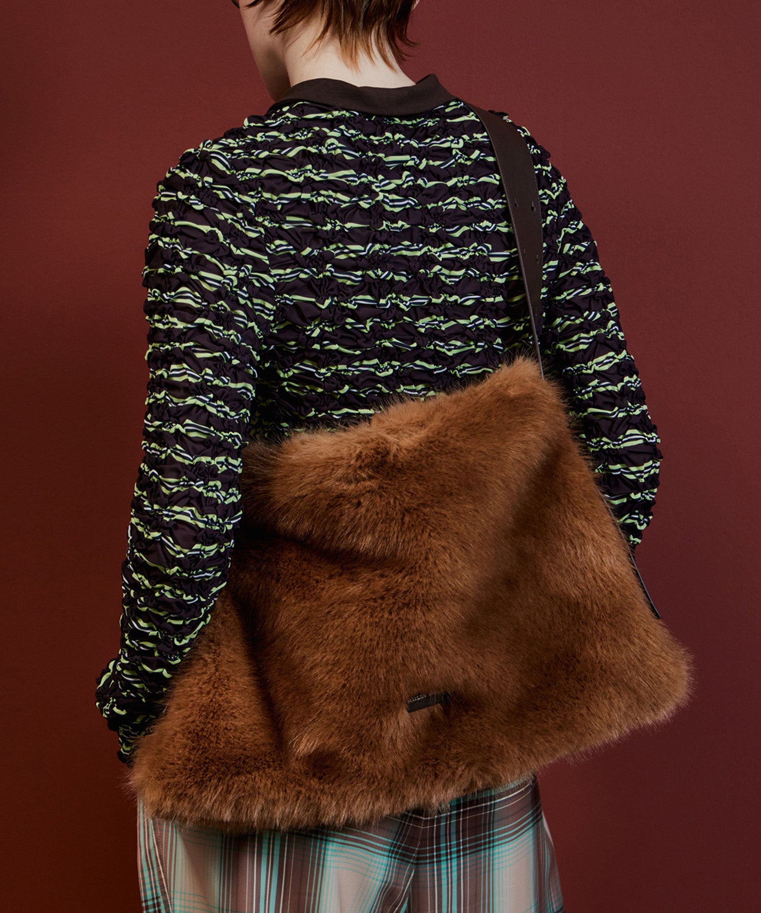 【26AUTUMN PRE-ORDER】Fur Like Square Tote Bag