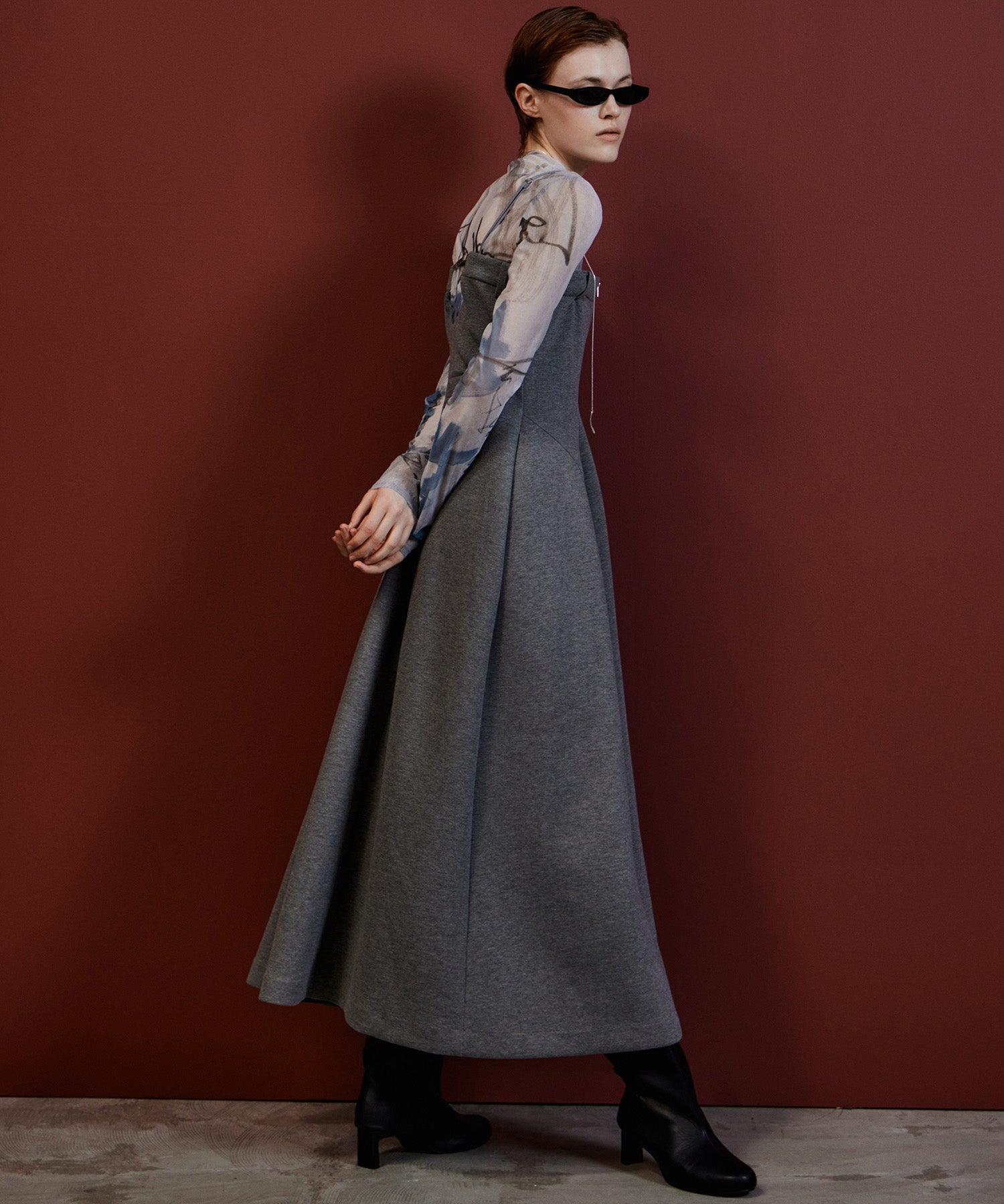 【26AUTUMN PRE-ORDER】Look at Yourself Logo Sheer Top