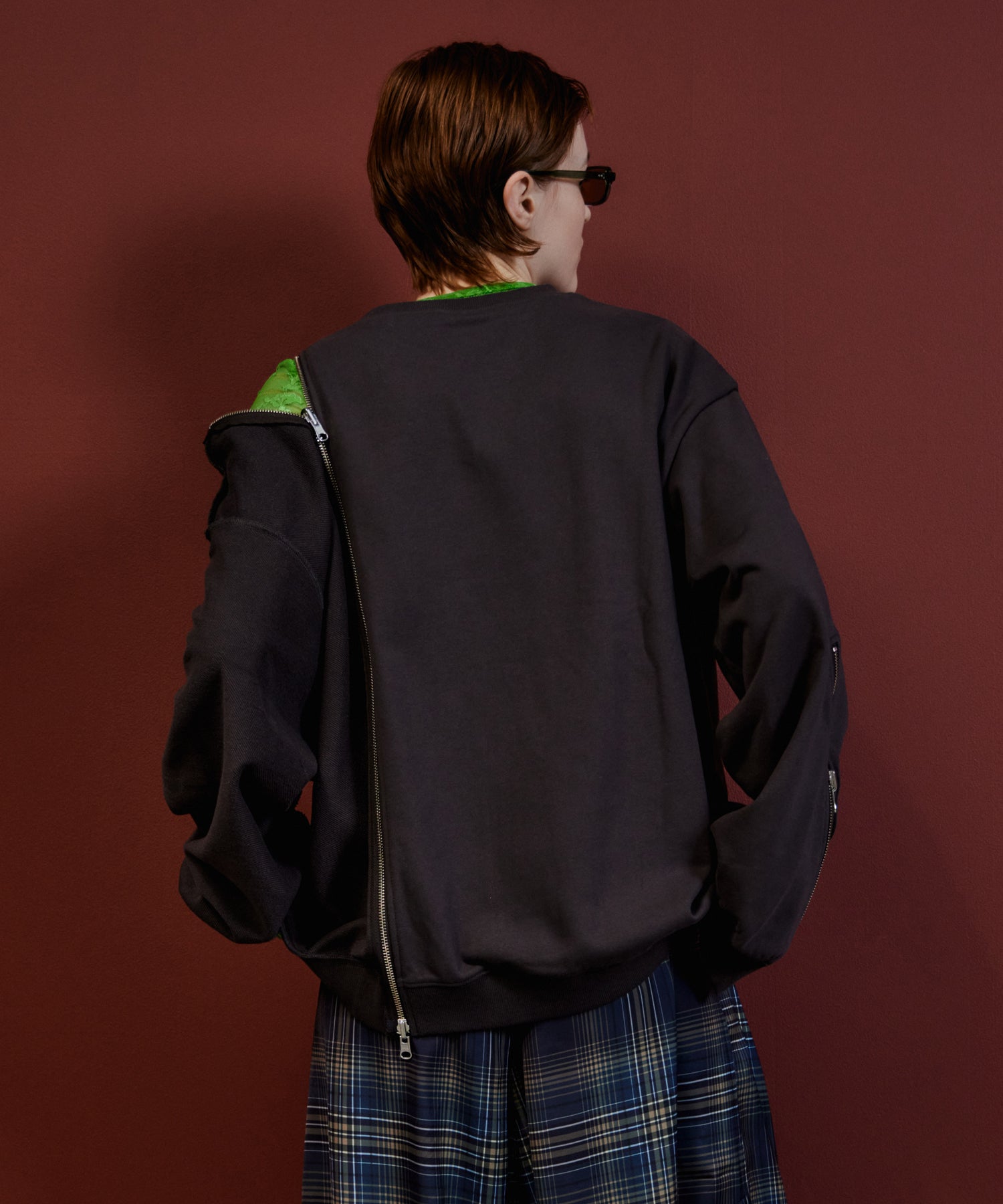 【26AUTUMN PRE-ORDER】Reverse Zipper Sweatshirt
