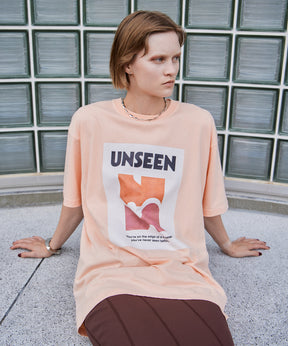 【SALE】UNSEEN Print T-Shirt
