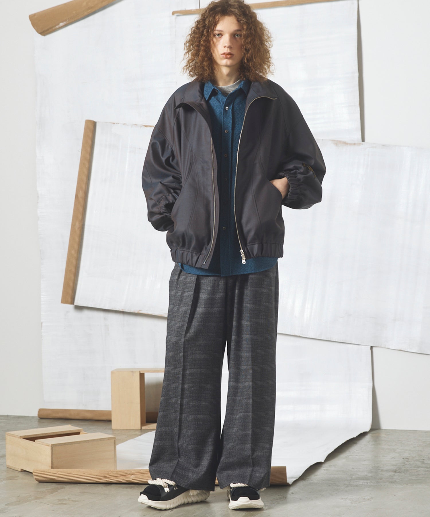 [26AW PRE-ORDER] Butcher fabric prime wide one tuck slacks