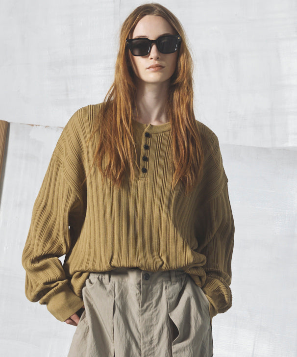 【26AW PRE-ORDER】Shadow Stripe Prime-Over Henley Neck Knit Sweater