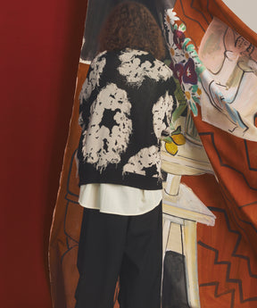 【26AW PRE-ORDER】Fringe Cut Jacquard Prime-Over Flower Pattern Knit Sweater