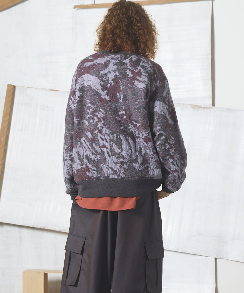 【26AW PRE-ORDER】Abstract Pattern Prime-Over V-neck Knit Tops