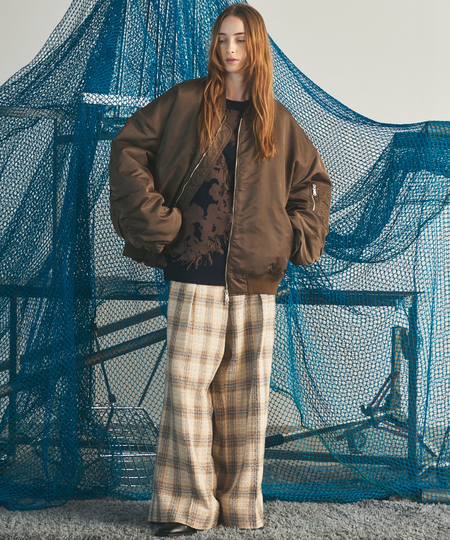 【26AW PRE-ORDER】Fringe Cut Jacquard Prime-Over Flower Pattern Knit Sweater