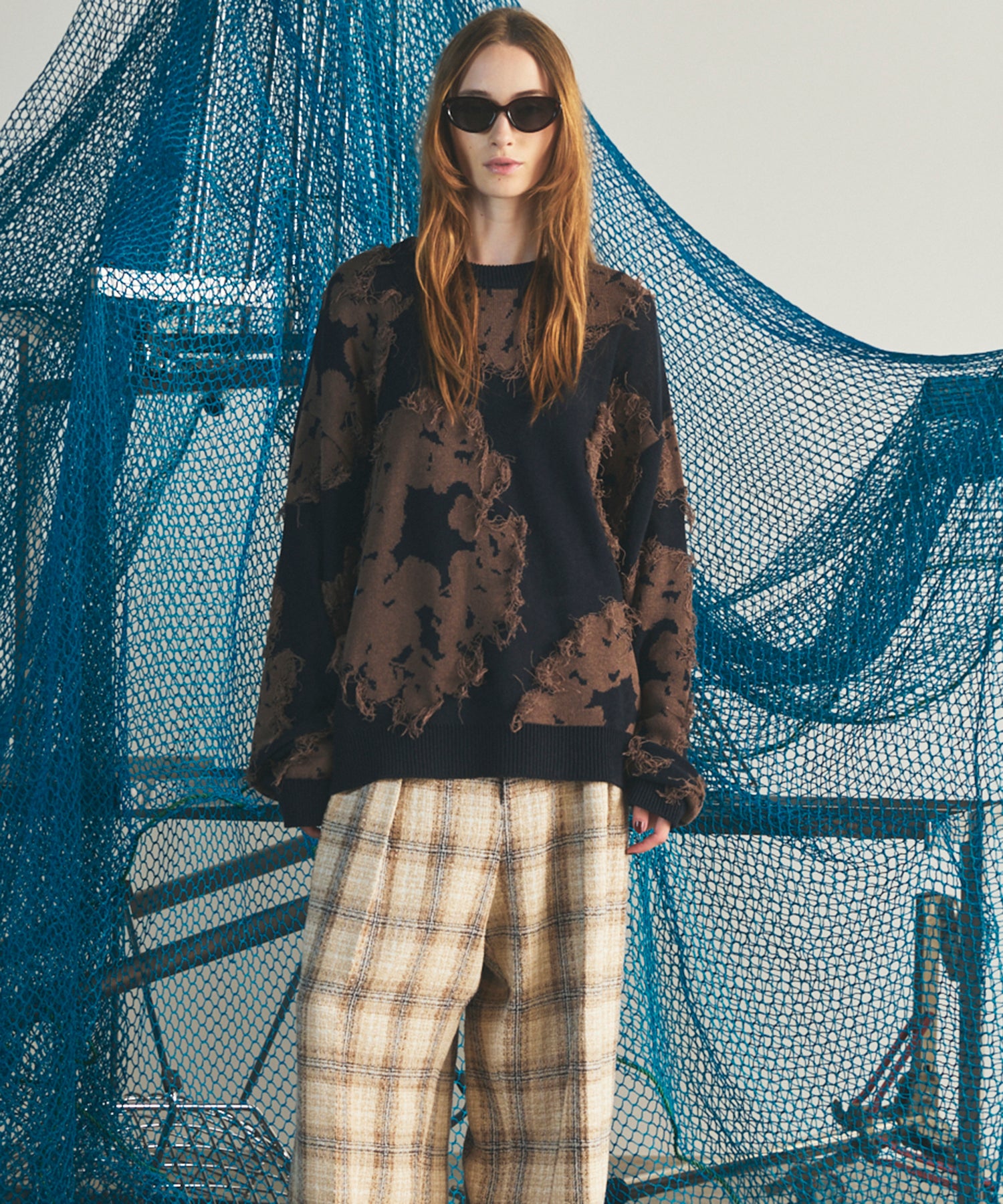 【26AW PRE-ORDER】Fringe Cut Jacquard Prime-Over Flower Pattern Knit Sweater