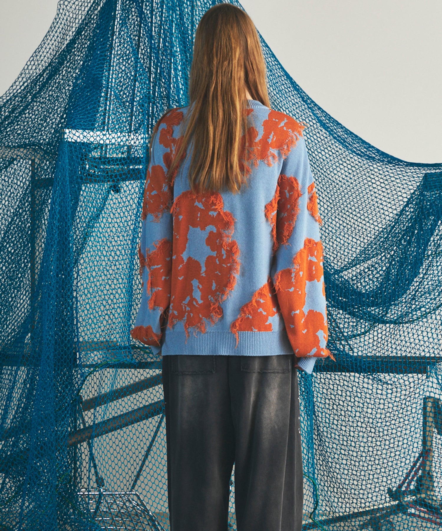 【26AW PRE-ORDER】Fringe Cut Jacquard Prime-Over Flower Pattern Knit Sweater