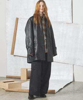 【26AW PRE-ORDER】Grain Leather Prime-Over Front Button Single Raglan Half Coat
