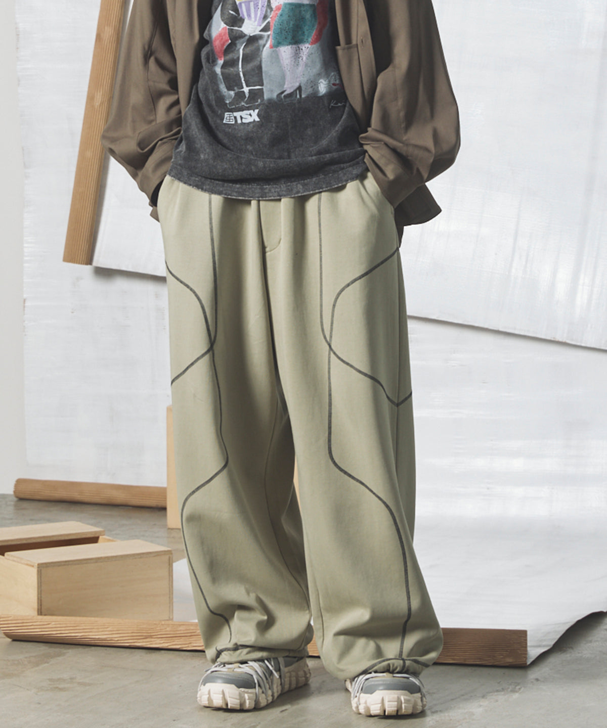 Banana Curve Silhouette Prime-Wide Cargo Trousers
