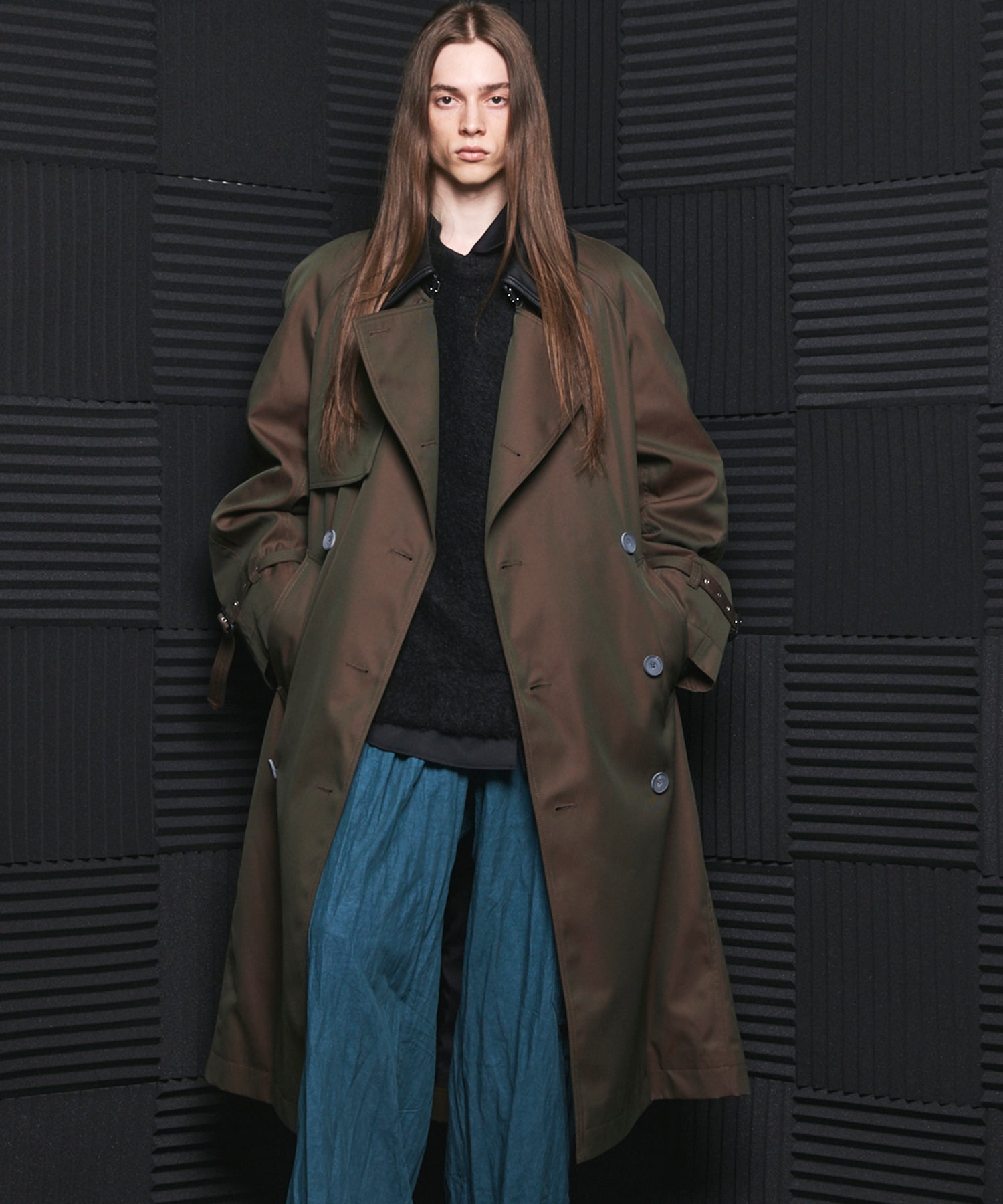 【26AW PRE-ORDER】120/2/2 Suvin Cotton Gabardine Prime-Over Leather Collar Trench Coat