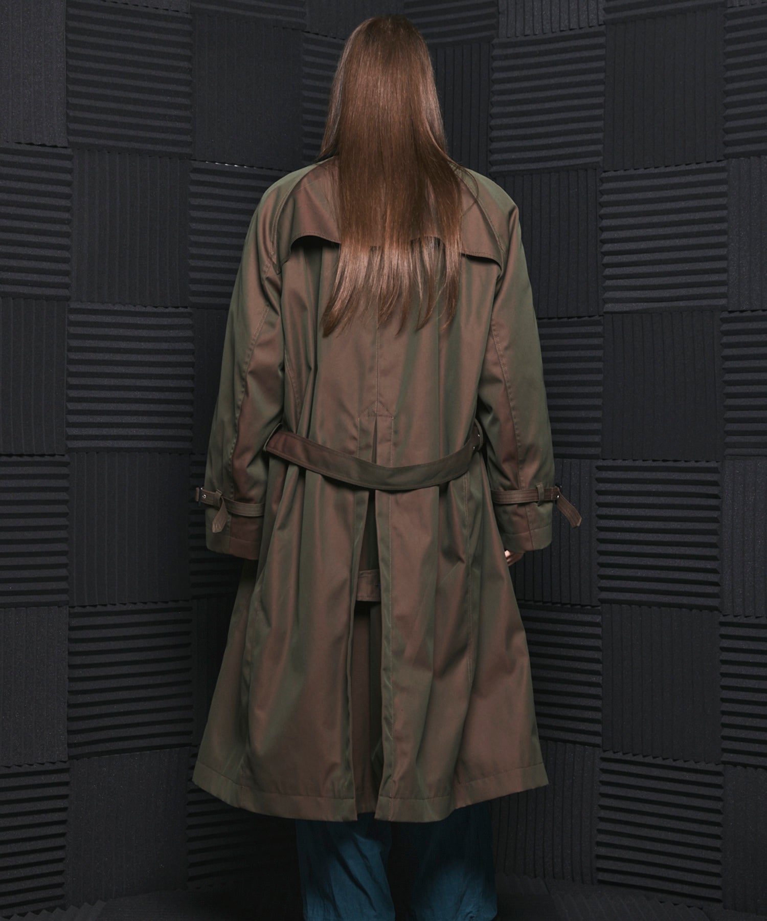 【26AW PRE-ORDER】120/2/2 Suvin Cotton Gabardine Prime-Over Leather Collar Trench Coat