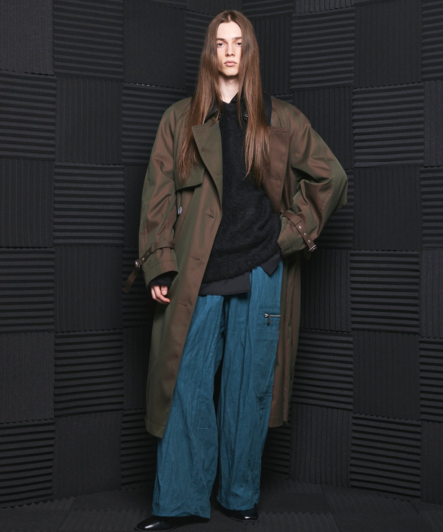 【26AW PRE-ORDER】120/2/2 Suvin Cotton Gabardine Prime-Over Leather Collar Trench Coat
