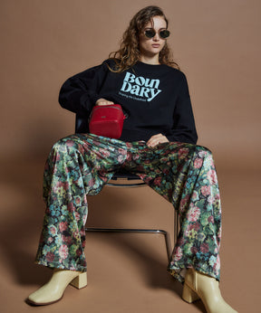 【26WINTER PRE-ORDER】BOUNDARY Embossed Sweatshirt