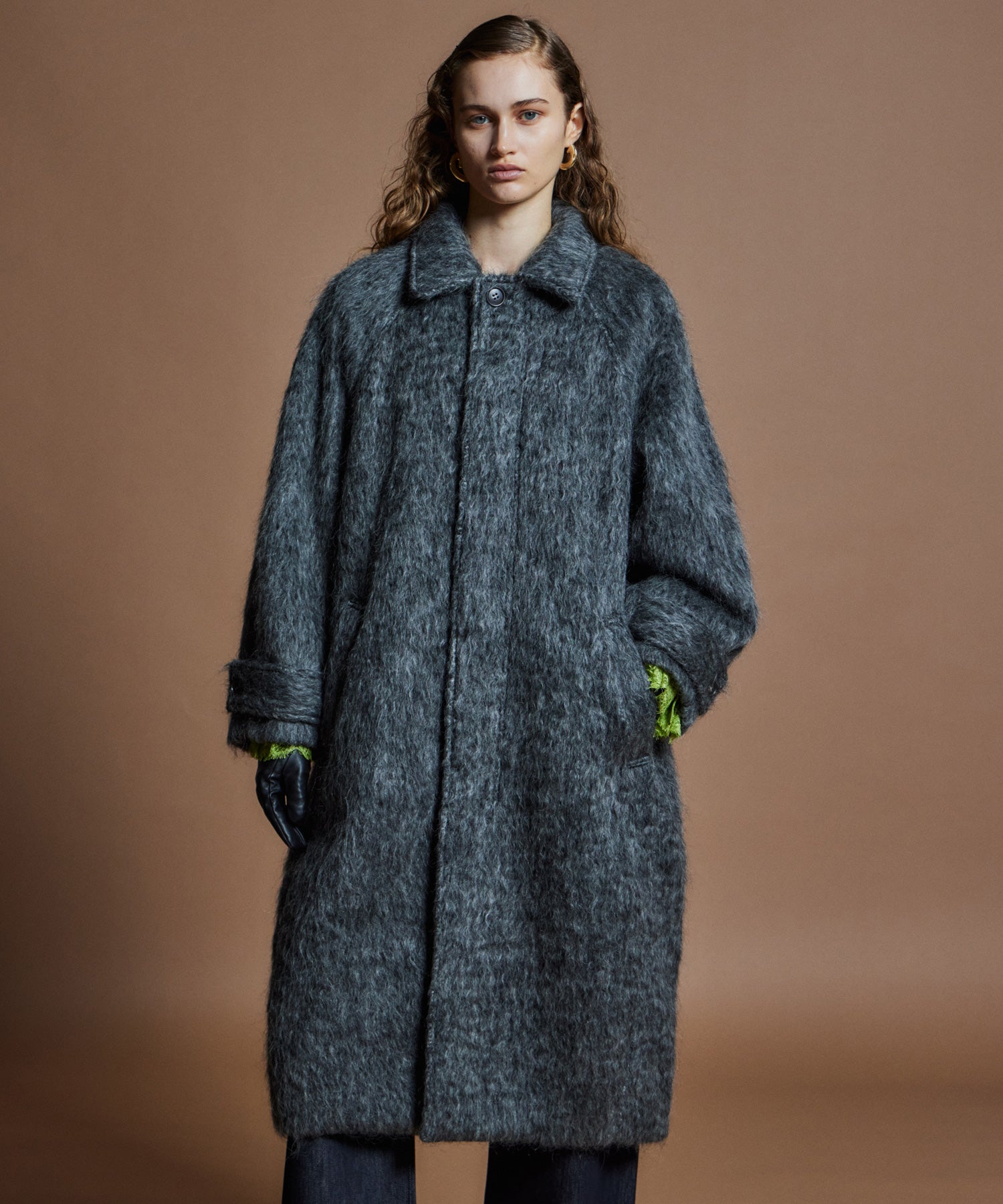 【26WINTER PRE-ORDER】Shaggy Long Coat