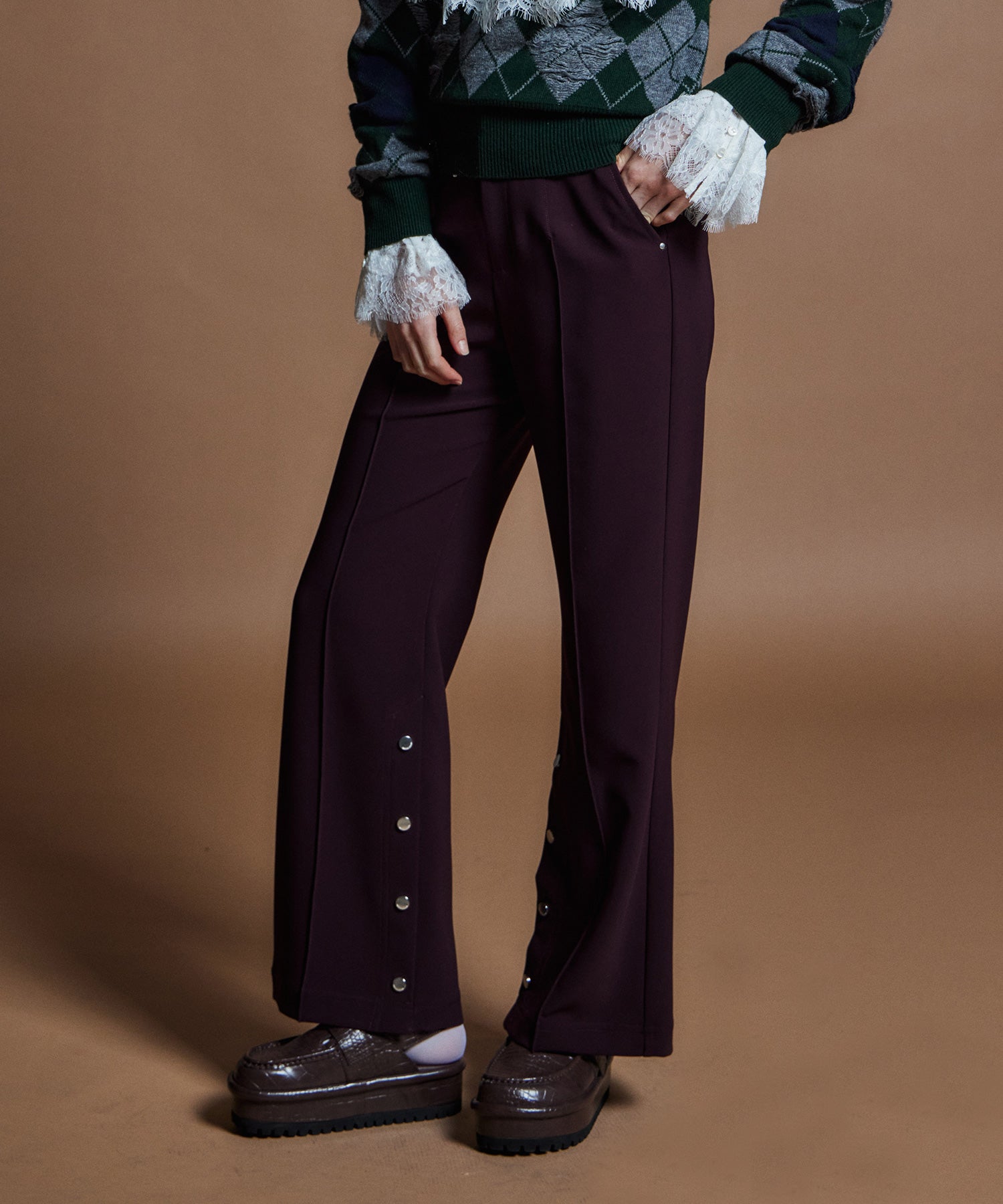 【26WINTER COLLECTION】Double Cloth Button-Slit Flare Pants