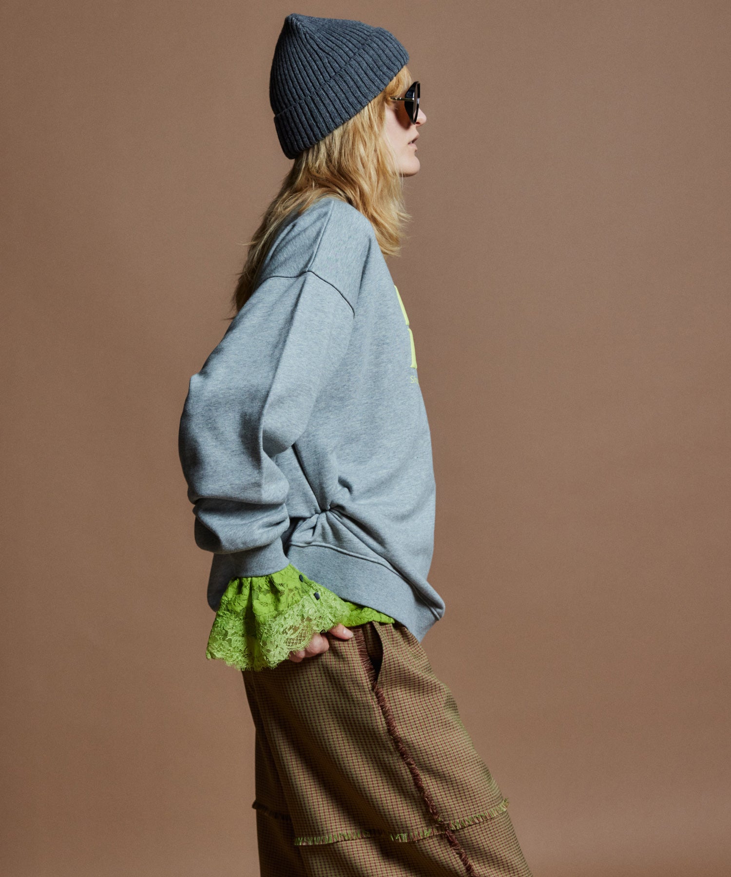 【26WINTER PRE-ORDER】BOUNDARY Embossed Sweatshirt