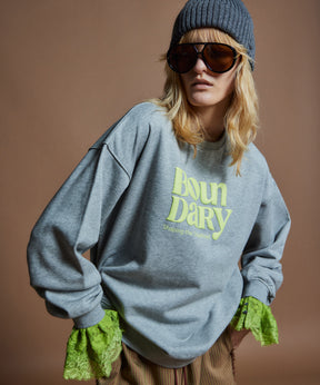 【26WINTER PRE-ORDER】BOUNDARY Embossed Sweatshirt
