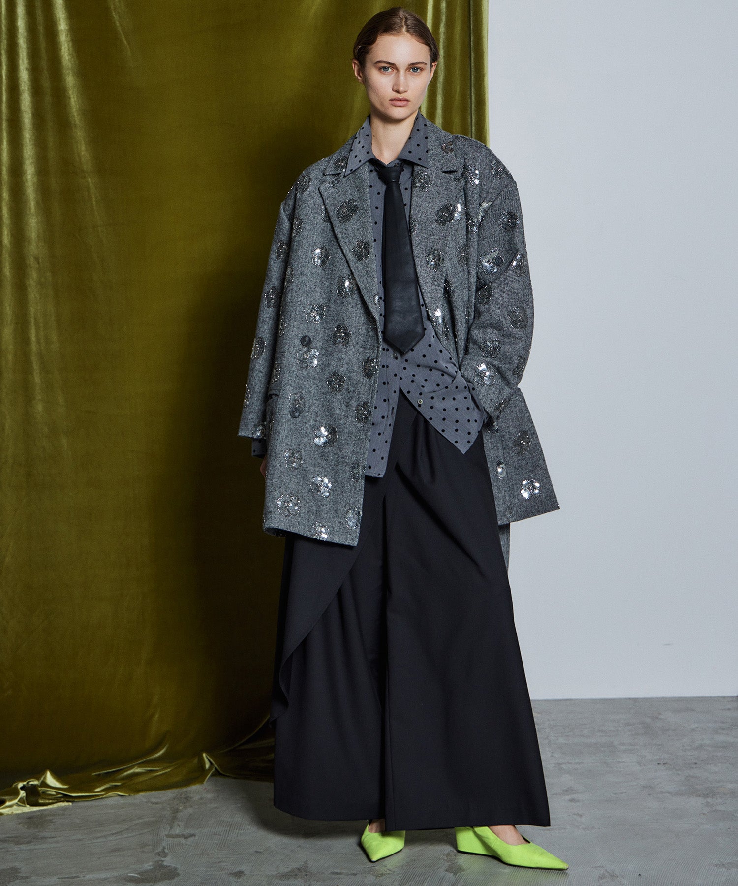 【26WINTER PRE-ORDER】Sequin Embroidered Tweed Midi Coat
