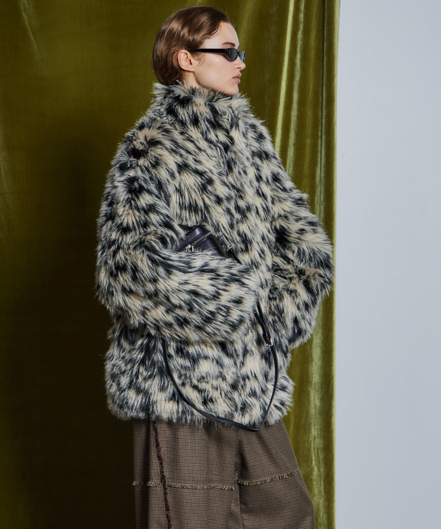 【26WINTER COLLECTION】Mid-Length Volume Fur Coat