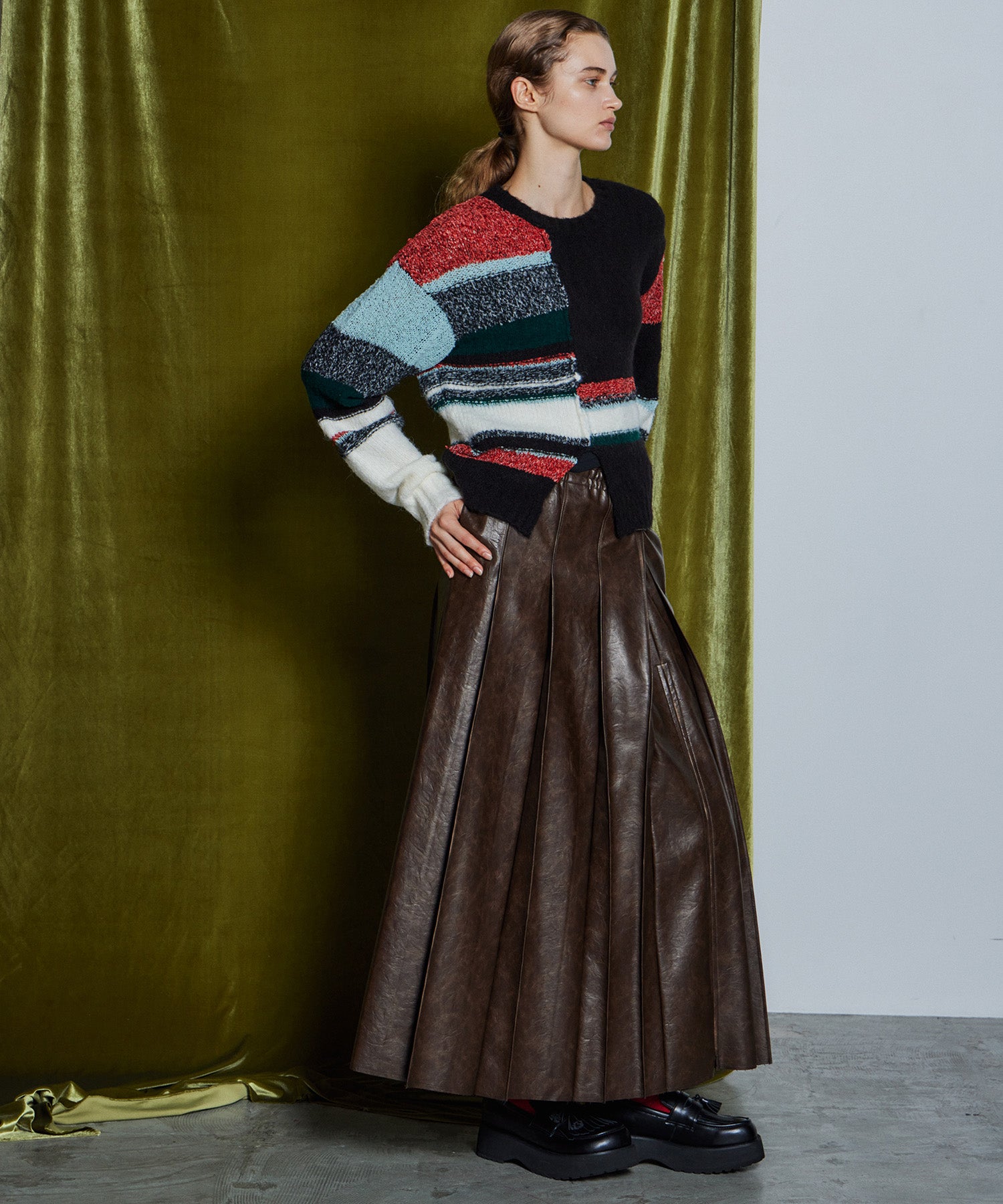 【26WINTER PRE-ORDER】Dramatic Border Slit Knit